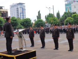 57 Personil Polresta Bandarlampung Terima Tanda Kehormatan Satya Lencana