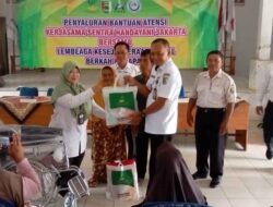 Bantuan ATENSI Kemensos RI Disalurkan untuk 90 Lansia di Kabupaten Pesawaran