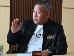 Fraksi Golkar melalui Mantan ketua Golkar Tolak wacana Interplasi Frsksi PAN.