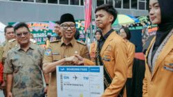 Gubernur Rahmat Mirzani Djausal Lepas Mahasiswa Program Magang Internasional ke Taiwan