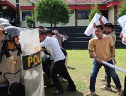 Jelang May Day, Polres Way Kanan Gelar Latihan Dalmas Tingkatkkan Kemampuan Personel