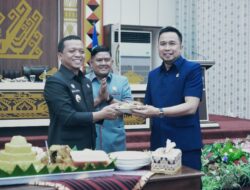 Siapkan Nasi Tumpeng, Anggota DPRD Pringsewu Rayakan Ultah Bupati Ke -46
