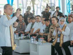 Sekdaprov Marindo Kurniawan Dampingi Menko Pangan Zulkifli Hasan dan Menteri Perdagangan Budi Santoso