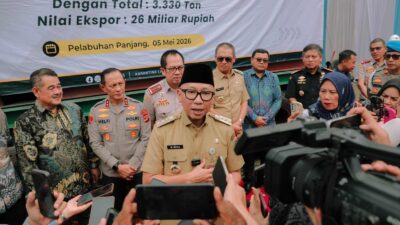 Gubernur Rahmat Mirzani Djausal Lepas Ekspor Perdana 3.300 ton Tepung Tapioka ke Tiongkok