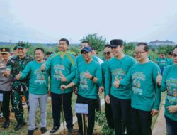 Gubernur Rahmat Mirzani Djausal Dampingi Menteri Perumahan dan Kawasan Permukiman Maruarar Sirait pada Kegiatan Penanaman Sejuta Pohon