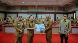 Sekdaprov Marindo Kurniawan Didampingi Inspektur Bayana serta Jajaran OPD Simak Paparan Itjen Kemendagri