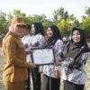 Bupati Ayu Asalasiyah Sampaikan 5 Strategi Transformasi Pendidikan di Upacara Hardiknas 2026