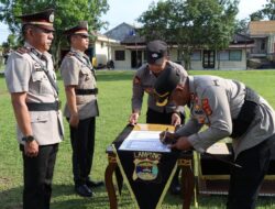 Polres Way Kanan Gelar Upacara Sertijab Kabag SDM dan Kapolsek Umpu Semenguk