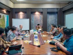 Gubernur Lampung Rahmat Mirzani Djausal menerima kunjungan silaturahmi Direktur Hubungan Kelembagaan PTPN IV Arya Sandhiyudha