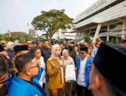 Wagub Jihan Nurlela Temui Pendemo Mahasiswa PMII yang Sampaikan Aspirasi tentang Persoalan Nasional dan Daerah