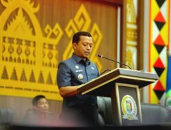 BUPATI PRINGSEWU JAWAB PEMANDANGAN UMUM FRAKSI-FRAKSI DPRD TERKAIT RANPERDA PERTANGGUNGJAWABAN APBD 2O25