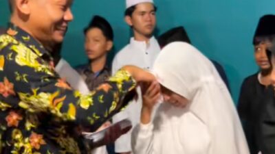 Semator Tebar Kebahagiaan di Malam 10 Muharam, Kreator TikTok Lampung Berbagi Bersama Anak-Anak Teluk Betung