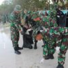 prajurit Lanal Lampung Dukung Gerakan Raden Inten Asri Melalui Bersih Bersih Pantai