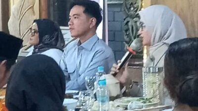 Gibran Kunjungi Taman Randu Mas, Mulyono Titip Salam Masyarakat Lampung Timur untuk Jokowi