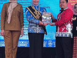 Buku Kisah dari Tanah Lado Diluncurkan di Festival Literasi Lampung