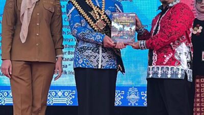 Buku Kisah dari Tanah Lado Diluncurkan di Festival Literasi Lampung