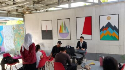 Lucky Gany Rizky, Juara 1 Nasional Cabang Newscasting Kompetisi Administration English Club Unbraw Siti Nuryani