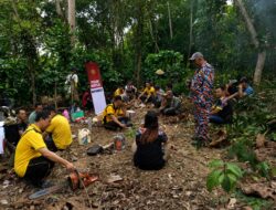 Polsek Baradatu Bersama Masyarakat Gelar Bakti Religi di Makam Tua Gedung Rejo