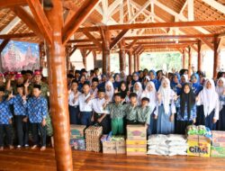 WUJUD KEPEDULIAN DAN KASIH SAYANG  PRAJURIT YONIF 7 MARINIR UNTUK ANAK-ANAK PONDOK PESANTREN NURUL HUDA