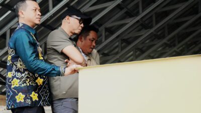 Bupati Pringsewu Dampingi Rahnat Mirzani Djausal Tinjau Fasilitas Bed Dryer Di Kecamatan Ambarawa