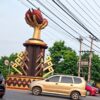 Tugu  Coklat Pesawaran Disorot: Setiap Jam Sibuk Macet Parah, Warga Desak Lampu Merah Jadi Solusi.