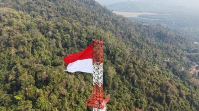 Pengibaran Merah Putih di Menara 74 Meter, Puslatpurmar 8 Teluk Ratai Kobarkan Semangat kemerdekaan RI ke -81.