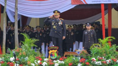 Guyuran Hujan Tak Halangi Semangat Personel Polda Lampung Peringati HUT ke-81 Kemerdekaan RI