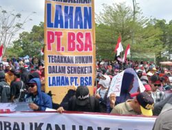 Buruh Harian PT BSA Trauma Aksi Massa Bawa Bambu Runcing Dan Sajam,  Datangi Polda Lampung Minta Keadilan