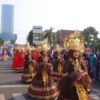 Polwan Polresta di Bandar Lampung Tampil di Lampung Tapis Karnaval, Balutan Merah Putih Curi Perhatian