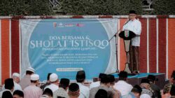 Gubernur Rahmat Mirzani Dorong Seluruh Masyarakat Propinsi Lampung untuk Melaksanakan Sholat Istisga,tidak Hanya di Pemerintahan