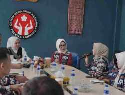 Ketua Dekranasda Propinsi lampung Purnama Wulan Sari Mirza menerima Audiensi dari APPMI