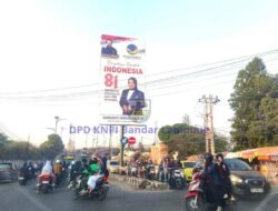 Pemkot Bandar Lampung Kencingi Aturan Sendiri, Baliho Anak Walikota Tegak Berdiri dipusat Kota