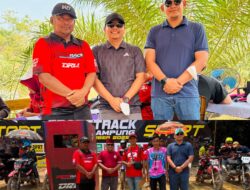 Ketua KONI Way Kanan Lepas Final Race Event Grasstrack Lembah Kencana 2026