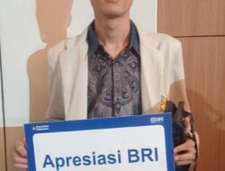 Presma USBRJ Lampung M. Hafidz Ramadhani Raih Apresiasi Direktur BRI di Festival Financial Lampung