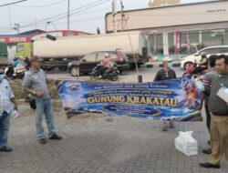 PERSATUAAN ANAK OGAN , DI BANDAR LAMPUNG, BAGIKAN MASKER GRATIS DI DUA TITIK
