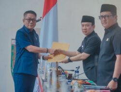 Sekdah Prov Lampung Marindo Kurniawan menghadiri Rapat Paripurna DPRD Propinsi Lampung