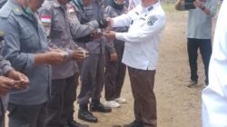 Camat Sukabumi beri arahan kepada anggota Linmas dalam persiapan kemah BAKTI SATYA LINMAS dan Berikan Kartu BPJS Ketenagakerjaan