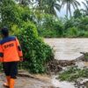 *BANJIR BANDANG TERJANG KOTA AGUNG BARAT TANGGAMUS, TANGGUL WAY BELU JEBOL 200 METER, RATUSAN RUMAH DAN SD TERENDAM*