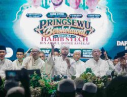 Gubernur Lampung Rahmat Mirzani Djausal Hadiri  Pringsewu Bershalawat
