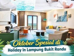 Holiday inn Lampung menawarkan hotel Dengan View kota Bandar Lampung yang Metropolitan Di malam hari,